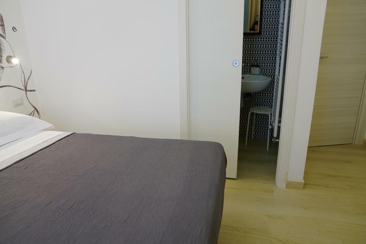 Il Diamante Nei Sassi Rooms Matera Bagian luar foto